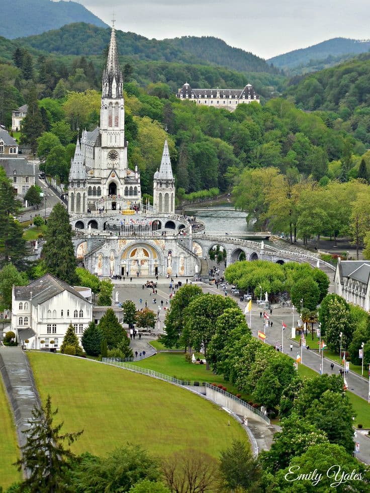 Lourdes 3-Day Pilgrimage Tour from Milan