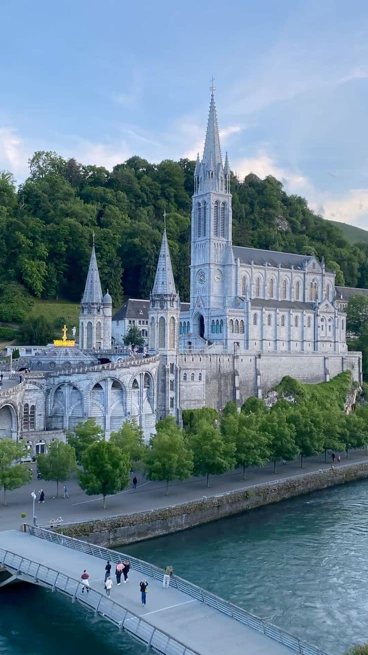 Lourdes 3-Day Pilgrimage Tour from Milan