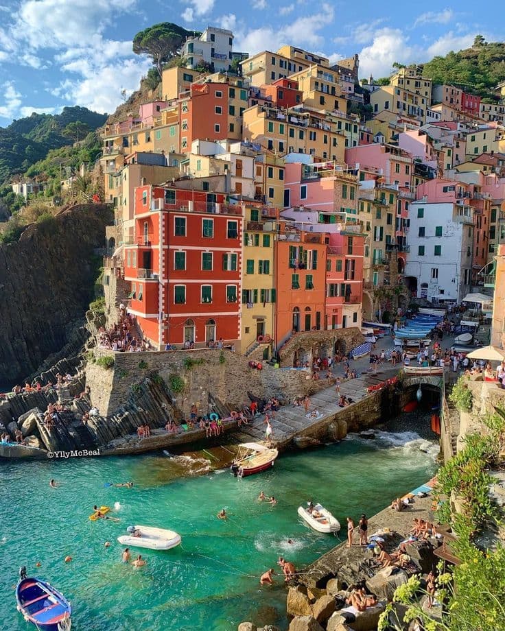 🇮🇹 Cinque Terre Day Trip from Milan | Explore Italy’s Most Beautiful Coastal Villages